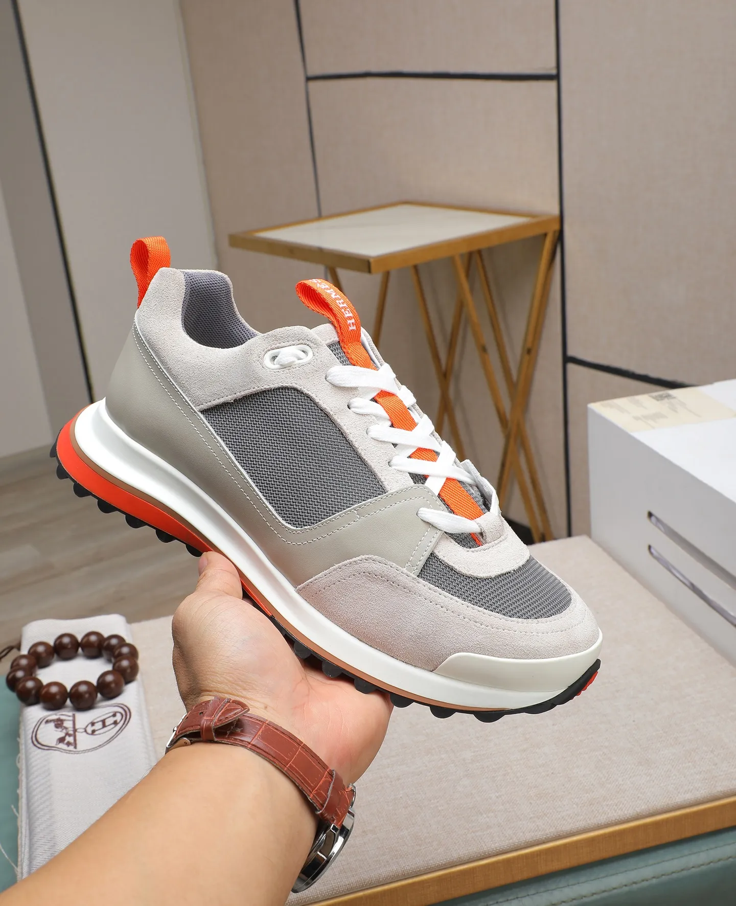 Men's shoes 💰760 Hermes🐴 25ss new autumn and winter products! Classic boot shape + British color matching design, imported calfskin, classic and durable! The original inverted mold last, the ultimate 1:1 shape, and the imported high-end cowhide presents a refined texture! Open the mold to customize the A-grade high-density private mold outsole with luxurious packaging! - Unique quality, 39-44 (38 45 46 customized)